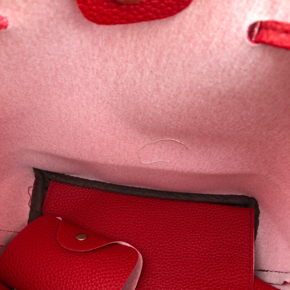 Red Purse Set - Picture 5 of 5